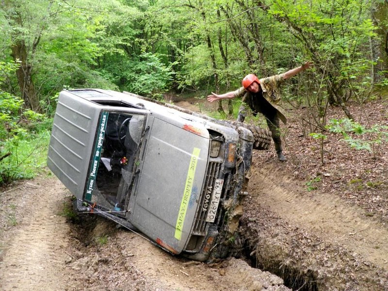 http://www.land-cruiser.ru/uploads/1329391502/gallery_12093_900_27051.jpg