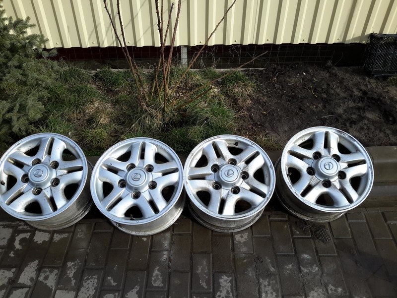 http://www.land-cruiser.ru/uploads/monthly_02_2016/post-5960-0-23930900-1455607975.jpg