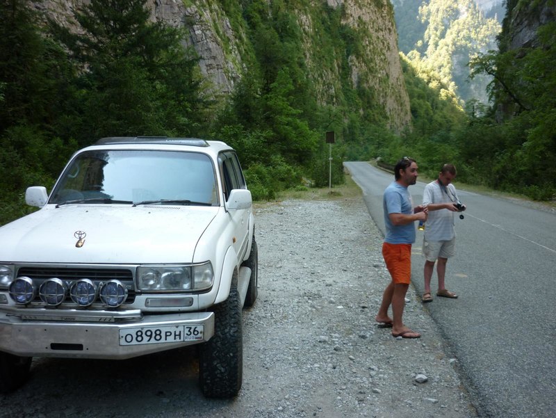 http://www.land-cruiser.ru/uploads/monthly_04_2013/post-30535-0-59403300-1364985181.jpg