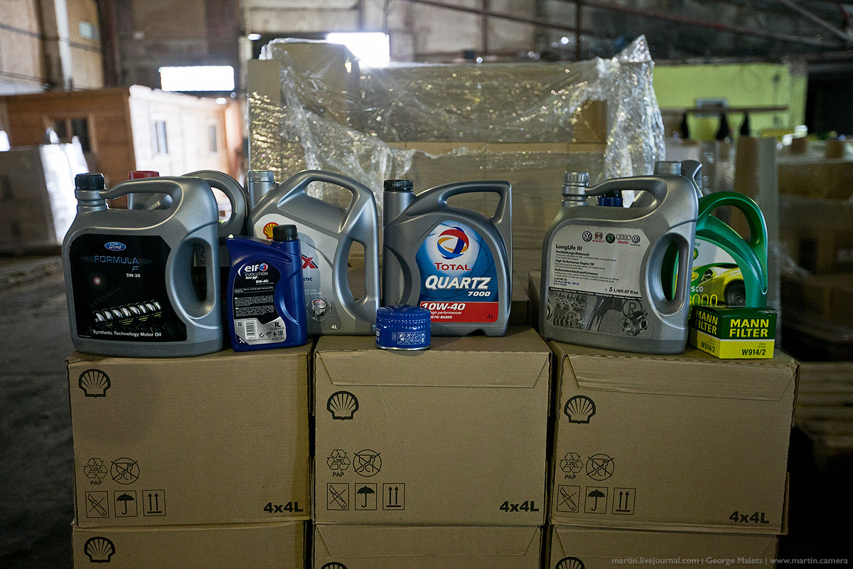 контрафакт моторное масло. моторное масло шелл 5w40. контрафакт масло моторное. машинное масло. контрафакт моторное масло.