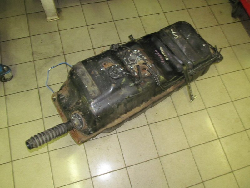 Прадо бак. Топливный бак Тойота Прадо 90 дизель. Топливный бак LC Prado 120. Топливный бак Тойота ленд Крузер Прадо 120. Дополнительный бак Prado 120.