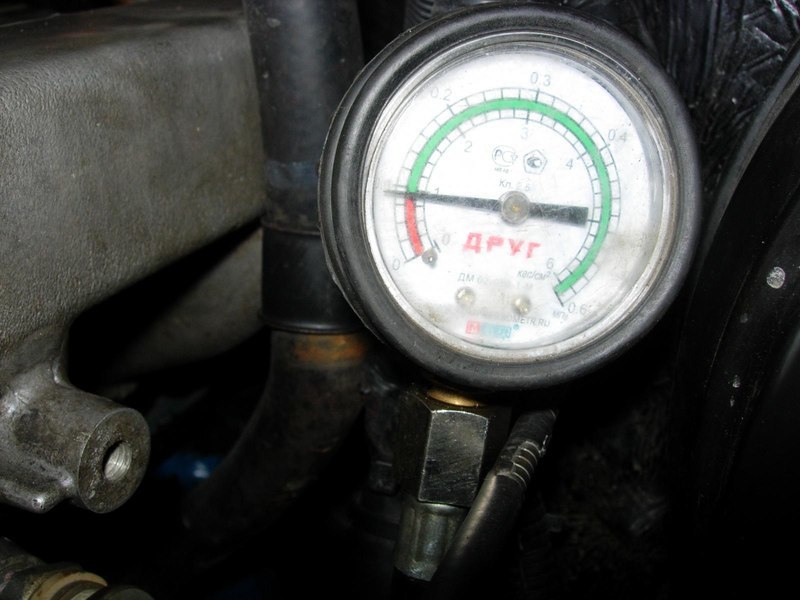 6 2010. Давление масла ej207. Давление масла на холостом ходу. Замер давления масла ямз 534. Давление давления масла камаз.