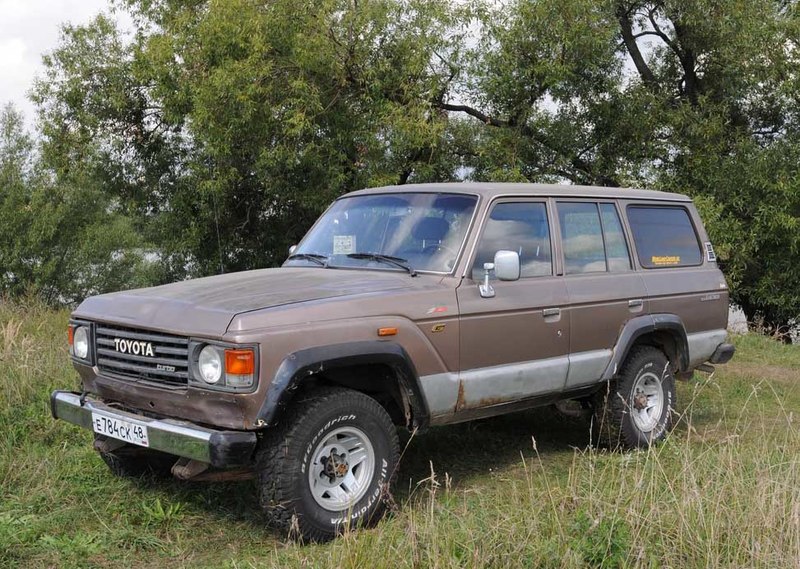 Куплю ленд крузер дизель б у. Toyota Land Cruiser 60. Toyota Land Cruiser 60 1989. Тойота ленд Крузер 60 с кузовом. Тойота ленд Крузер 1989 года.