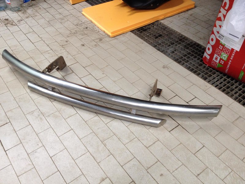 Бампер из нержавейки для полуприцепов. Бампер из нержавейки. Силовые подножки сурф 130. Бампер из нержавейки. Бампер из нержавейки.