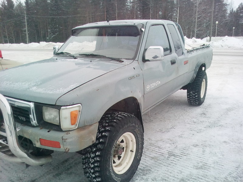 toyota hilux ln110