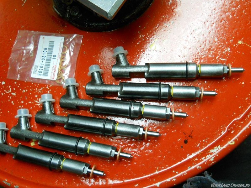 Форсунки тлк 100 дизель. Форсунка 1hd fte. Форсунки 1hd fte. Форсунки 1hd fte. Форсунка 1hd fte.