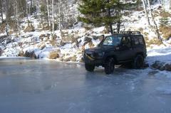 Как бы ледок не хруснул....