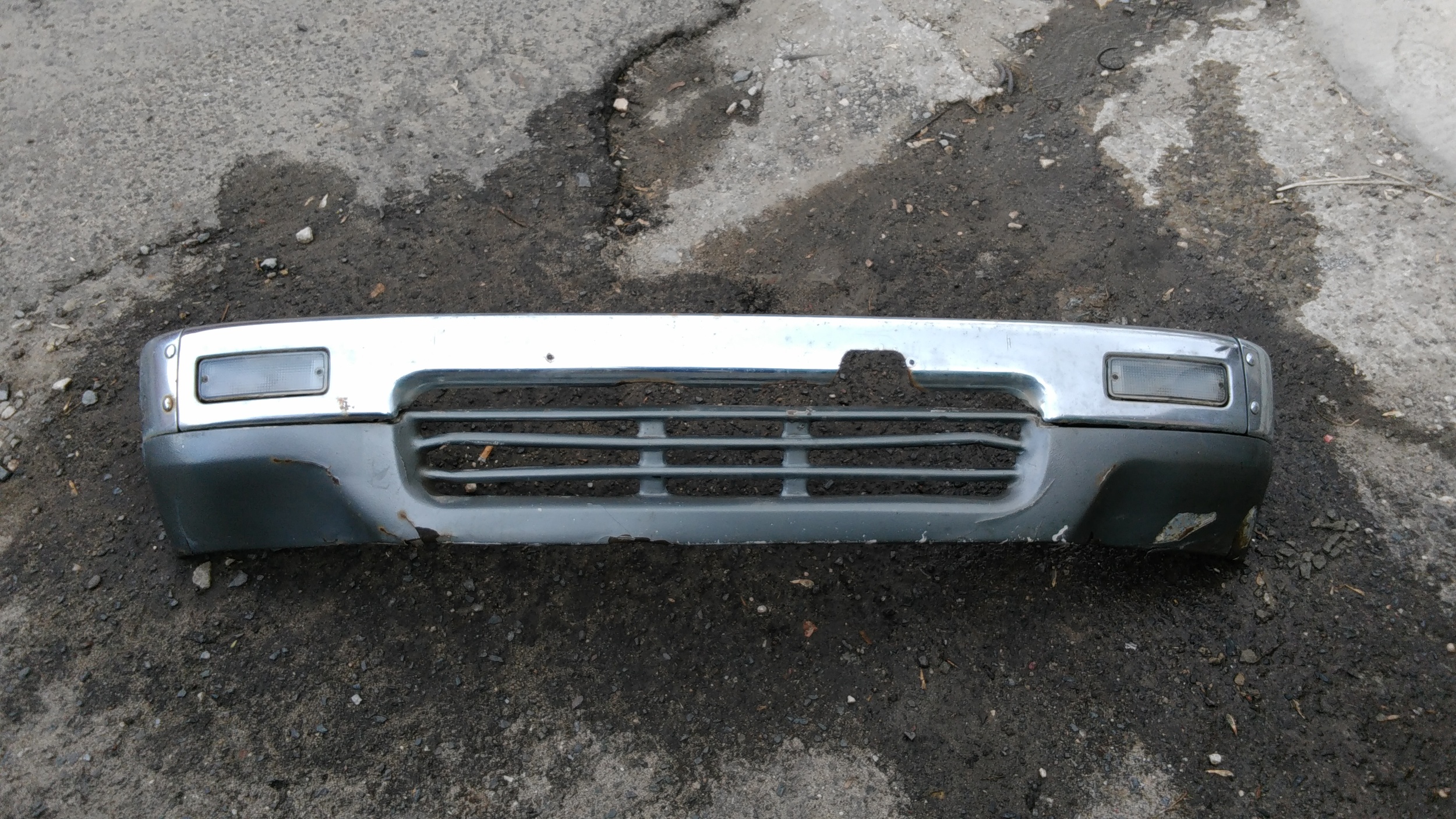 Бампер передний фольксваген пассат б4. Бампер передний ваз 2110 опал. Передний бампер 2110 серебристый. Бампер б у авито. Спайка бампера пассат б3 с бампером от ваз 2109.