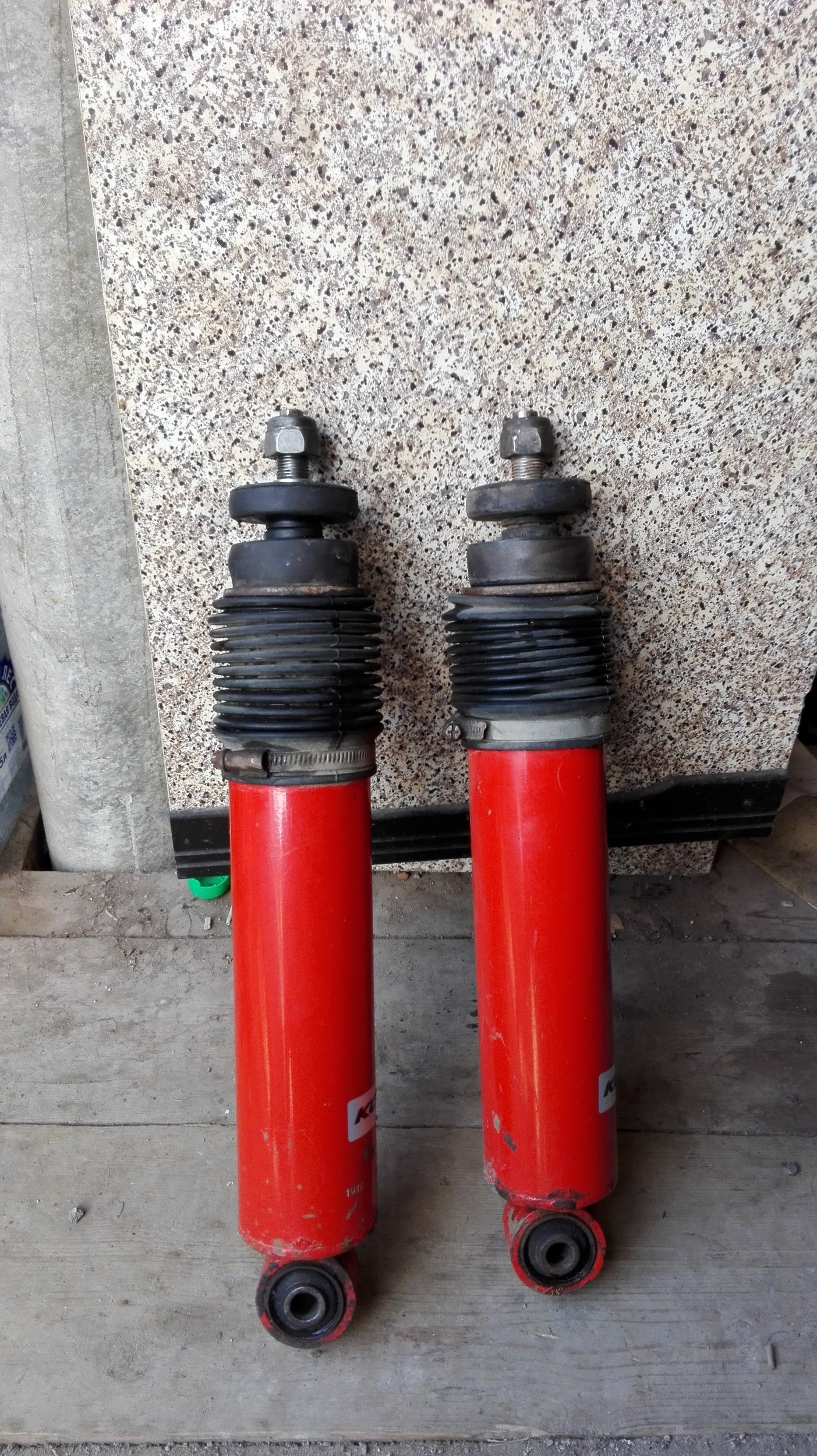 амортизаторы тлк 100