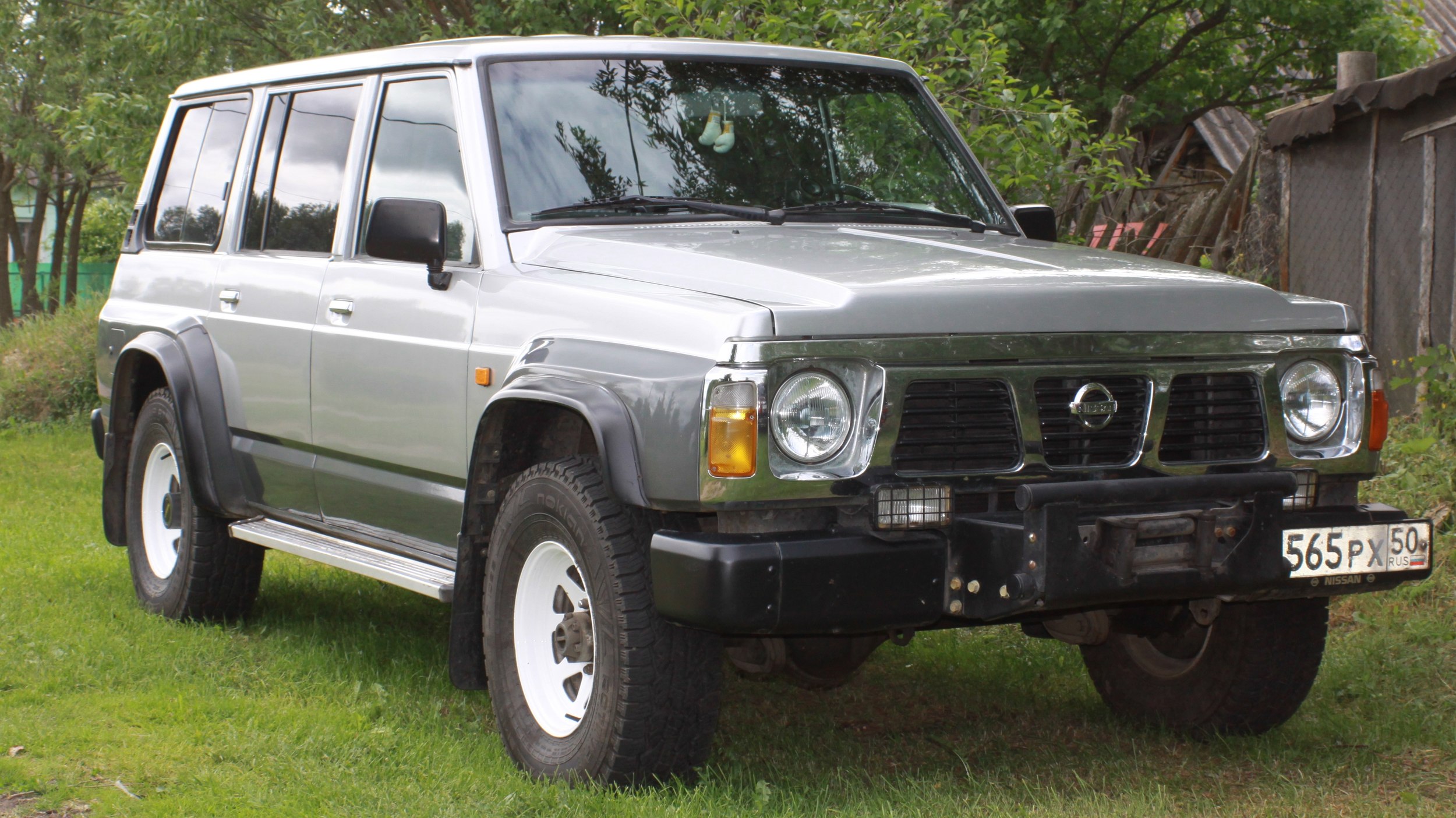 Nissan Patrol y60