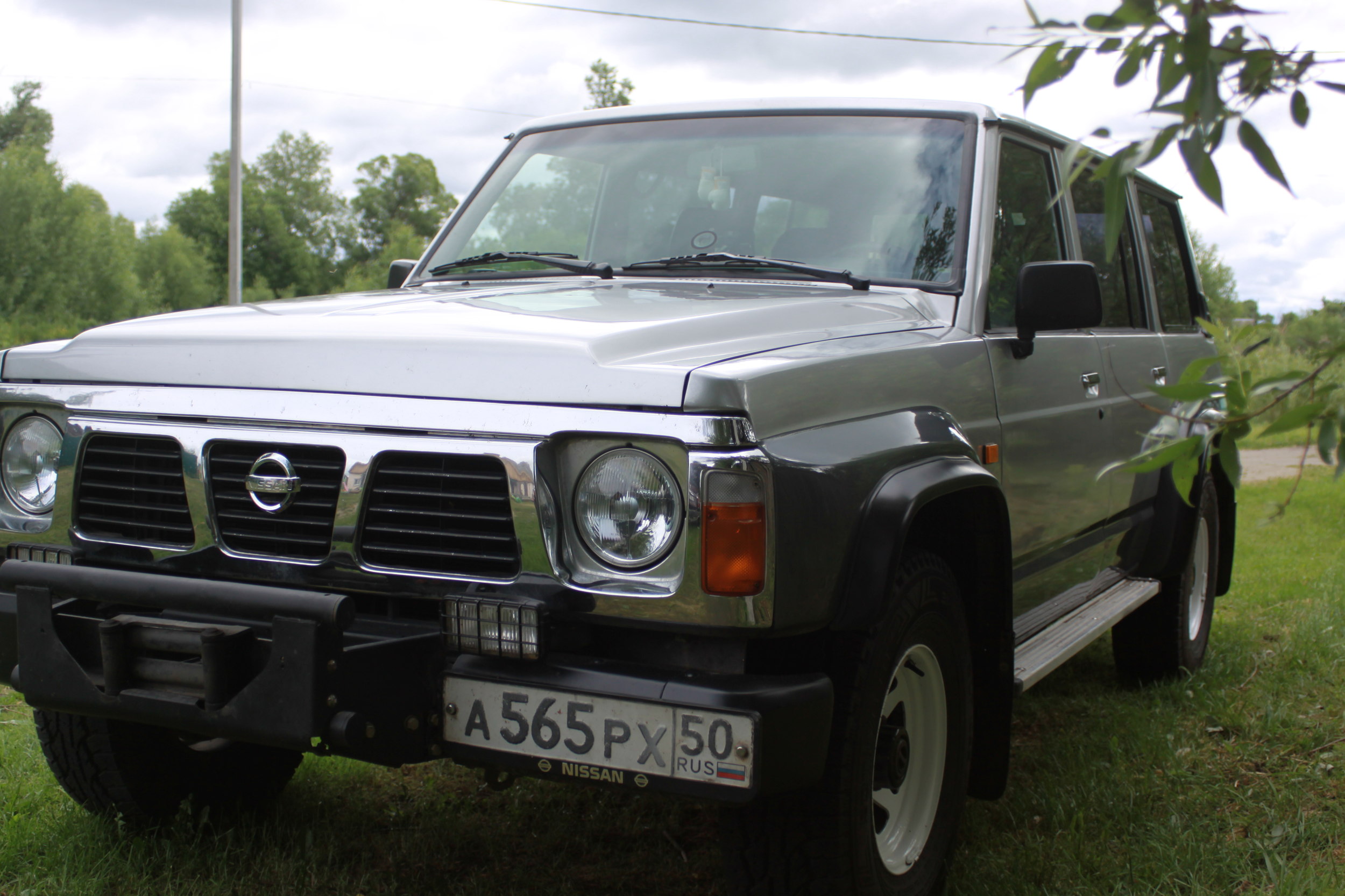 Nissan Patrol y60 1997