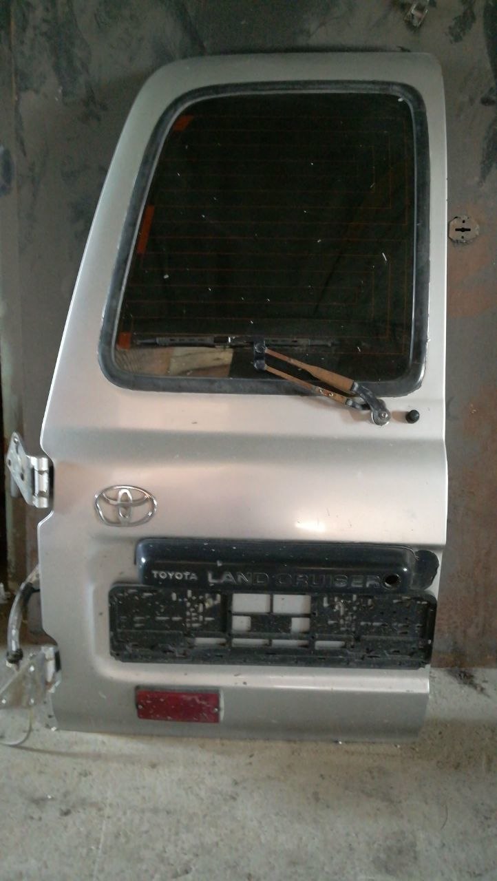 двери land cruiser 80