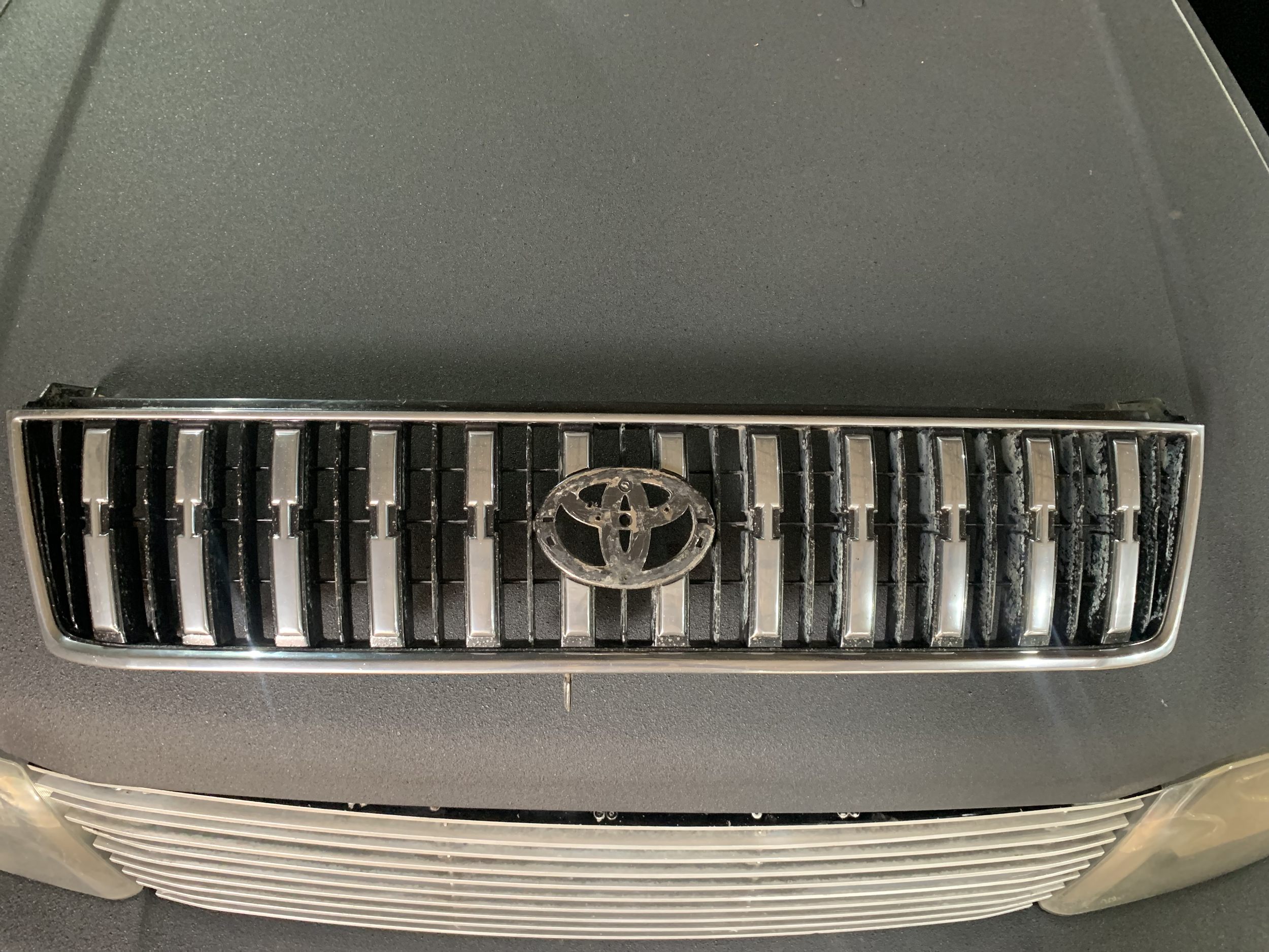 Решетка радиатора прадо. Prado 90 решетка. Решетка радиатора Прадо 90. Решетка Toyota Land Cruiser Prado 120 2002 - 200. Решетка Прадо 90 решетка радиатора Прадо 90.