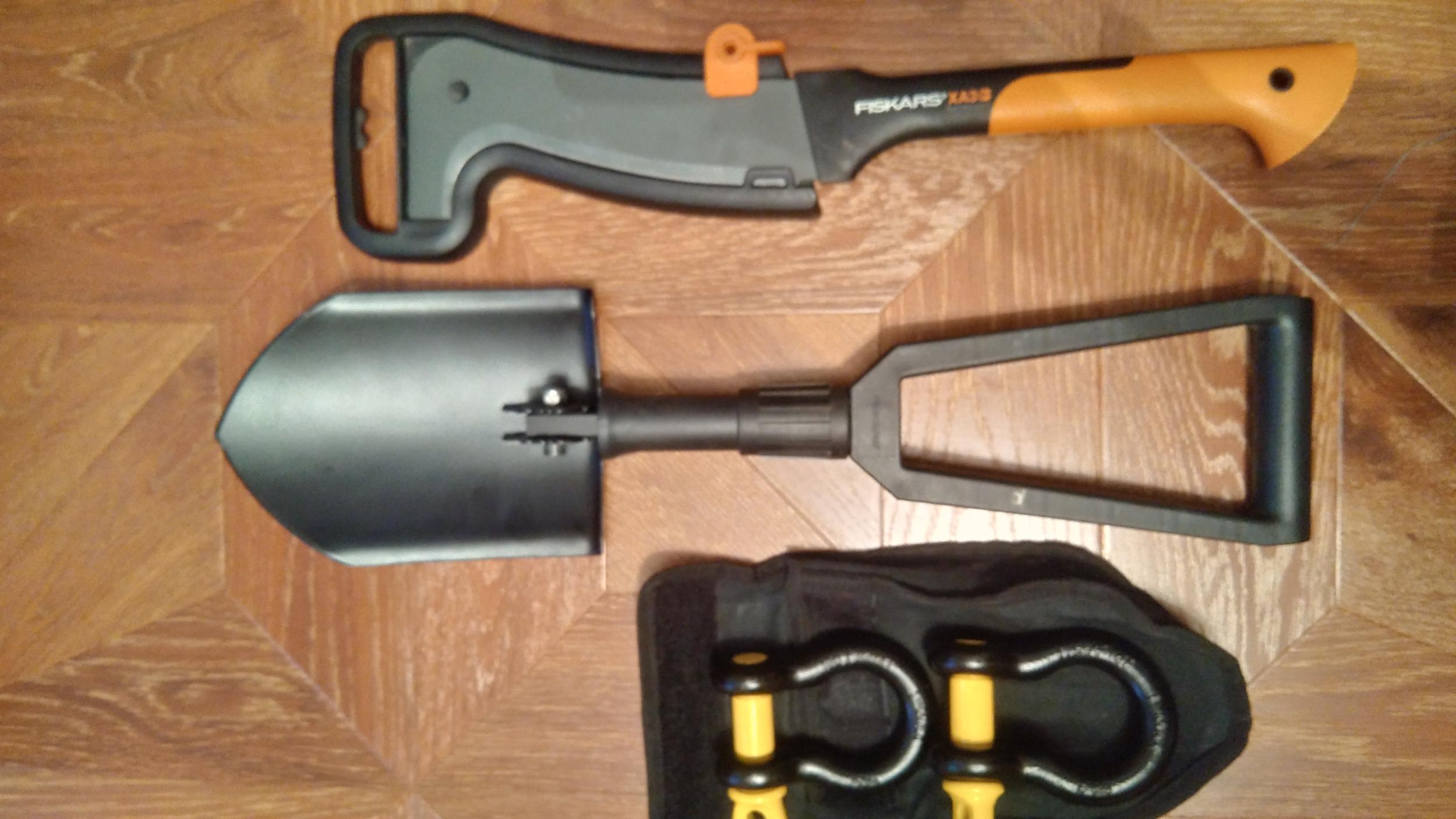 Продам Fiskars мачете + складную лопату+ шаклы T-Max. - Экспедиционное ...