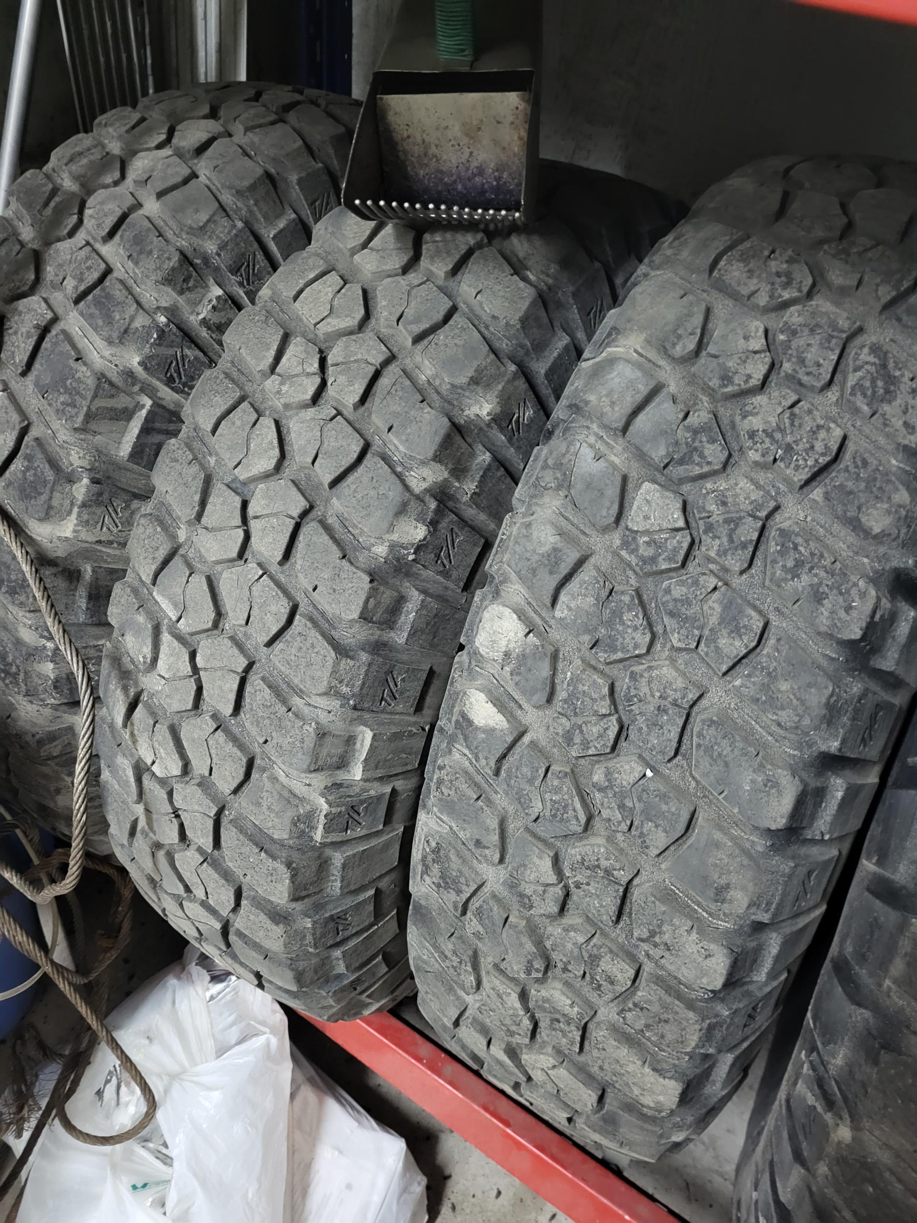 Продам BFGoodrich Mud-Terrain T/A KM2 255/85 R16 - Шины и диски ...